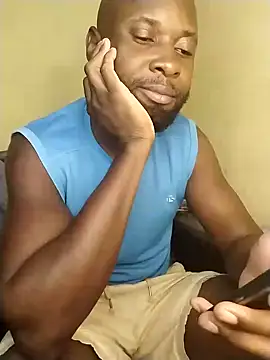 Snapshot of Stallion100 chatting on 01.05.25 Stallion100 online show from 01.05.25