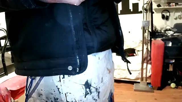 Snapshot of 0815lukas2024 chatting on 11.30.25 0815lukas2024 online show from 11.30.25