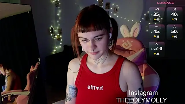 Snapshot of LolyMolli chatting on 03.09.25 LolyMolli online show from 03.09.25