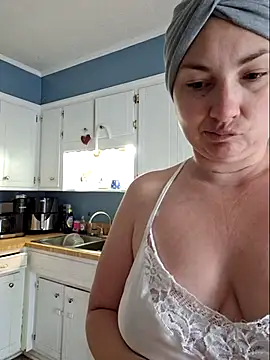 MilfyMrsRobinson online show from 05.25.26