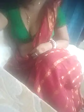 Snapshot of Working- chatting on 02.16.26 Working- online show from 02.16.26