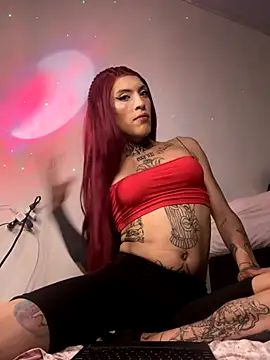 charlotbelucci  online show from 09.17.25