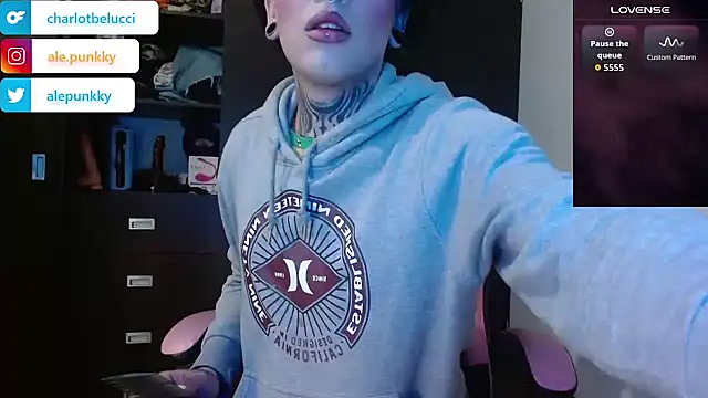 charlotbelucci  online show from 12.03.25