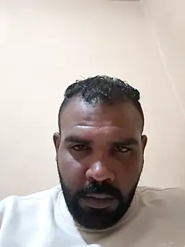 Snapshot of ListedLoin chatting on 05.20.26 ListedLoin online show from 05.20.26