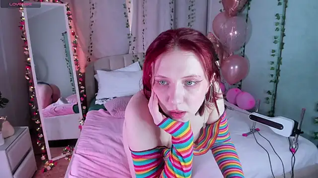 Love is Lola online show from 02.21.25