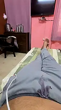 Snapshot of Loveboycurvy chatting on 03.21.25 Loveboycurvy online show from 03.21.25