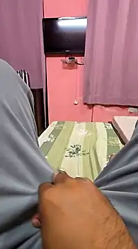 Snapshot of Loveboycurvy chatting on 03.21.25 Loveboycurvy online show from 03.21.25