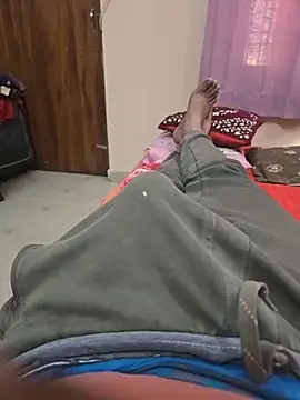 Snapshot of Loveboycurvy chatting on 04.06.26 Loveboycurvy online show from 04.06.26