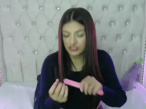 Snapshot of Abril_Squirt chatting on 02.11.25 Abril Squirt online show from 02.11.25