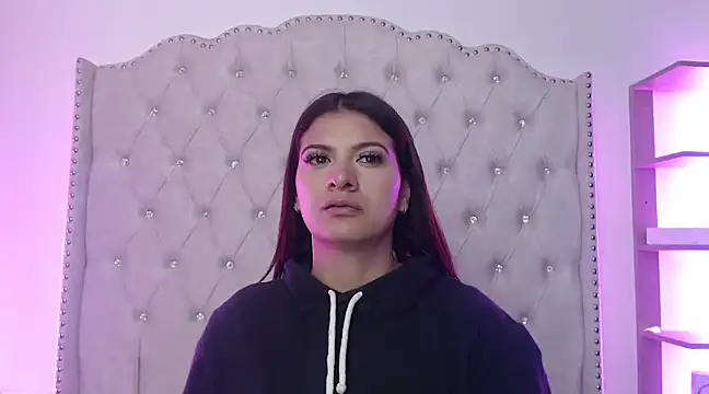 Snapshot of Abril_Squirt chatting on 03.19.25 Abril Squirt online show from 03.19.25