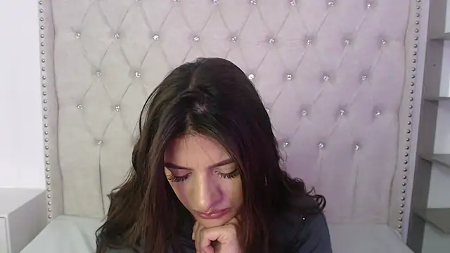 Snapshot of Abril_Squirt chatting on 09.13.25 Abril Squirt online show from 09.13.25