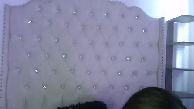 Snapshot of Abril_Squirt chatting on 10.06.25 Abril Squirt online show from 10.06.25