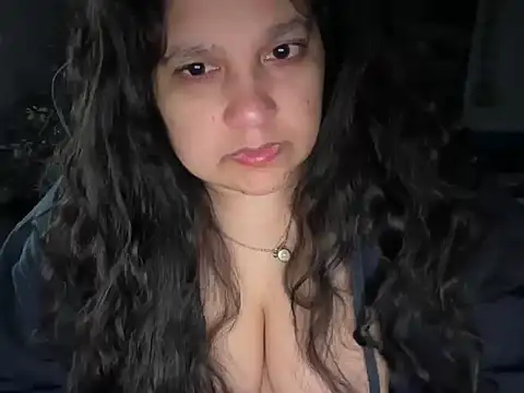 MelanieFawker online show from 11.18.25