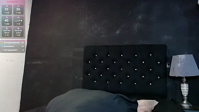 Snapshot of EmilyGomezLS chatting on 03.08.25 EmilyGomezLS online show from 03.08.25