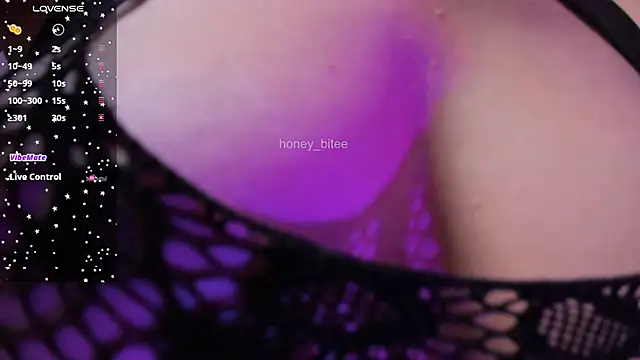 Victoria-ross online show from 02.23.26