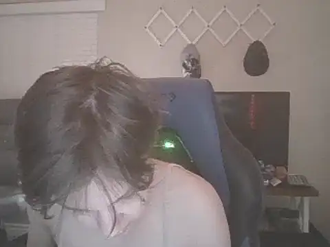 Snapshot of KaliSnow199623 chatting on 02.19.25 KaliSnow199623 online show from 02.19.25