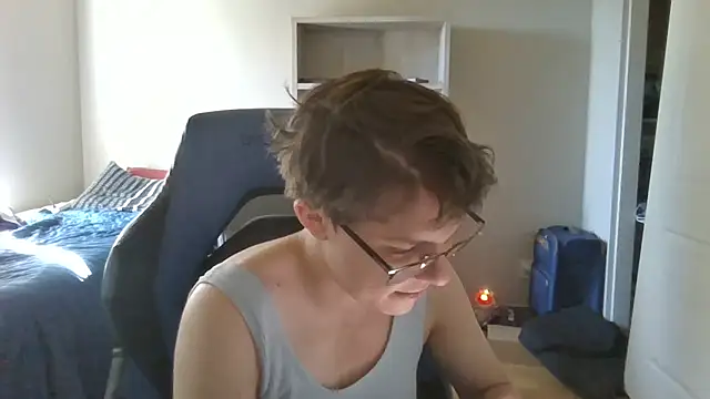 Snapshot of KaliSnow199623 chatting on 09.17.25 KaliSnow199623 online show from 09.17.25