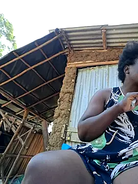 Snapshot of missarpie chatting on 09.16.25 missarpie online show from 09.16.25