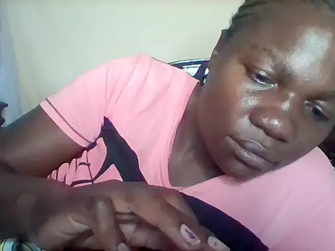 Snapshot of missarpie chatting on 10.07.25 missarpie online show from 10.07.25