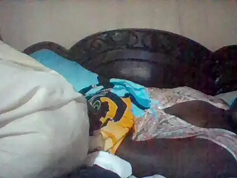 Snapshot of missarpie chatting on 11.27.25 missarpie online show from 11.27.25