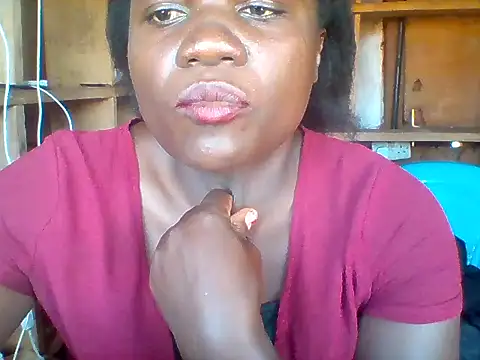 Snapshot of missarpie chatting on 12.14.25 missarpie online show from 12.14.25