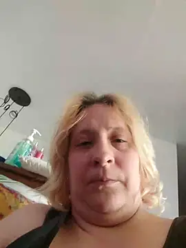 Snapshot of Icedcoffee2024 chatting on 12.01.25 Icedcoffee2024 online show from 12.01.25