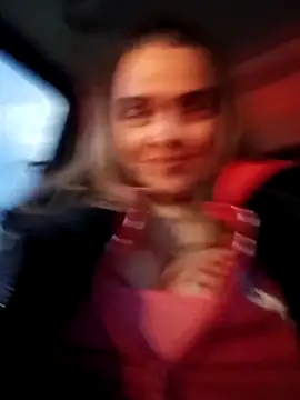 hugebobbs online show from 10.31.25