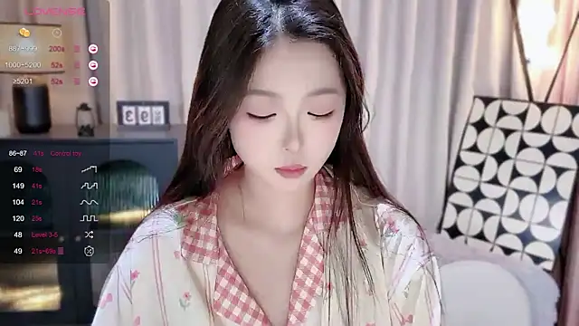 Snapshot of Ubela_7 chatting on 03.05.26 Ubela 7 online show from 03.05.26