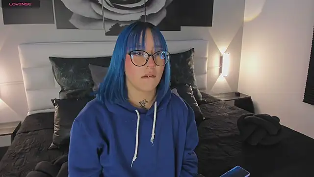 Snapshot of sofi_bakerr chatting on 11.06.25 sofi bakerr online show from 11.06.25