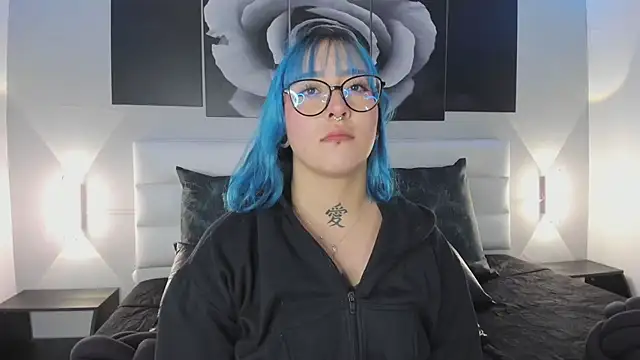 Snapshot of sofi_bakerr chatting on 12.03.25 sofi bakerr online show from 12.03.25