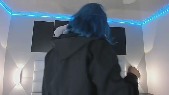 Snapshot of sofi_bakerr chatting on 12.15.25 sofi bakerr online show from 12.15.25