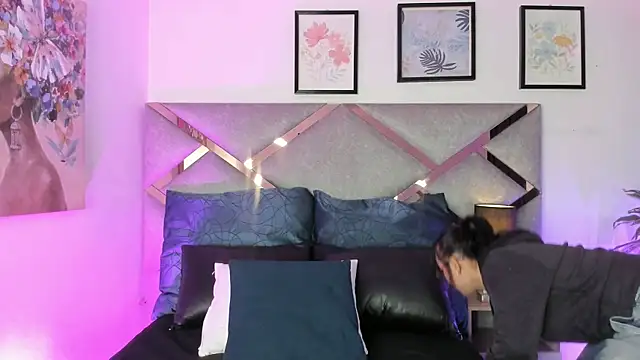sofi bakerr online show from 05.07.26