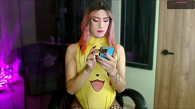 tevenwhiite online show from 11.28.25