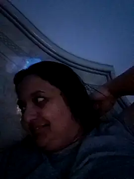 Snapshot of sarahhh1987 chatting on 03.21.26 sarahhh1987 online show from 03.21.26