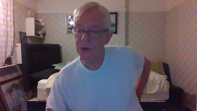 Snapshot of shaun63m chatting on 11.16.25 shaun63m online show from 11.16.25