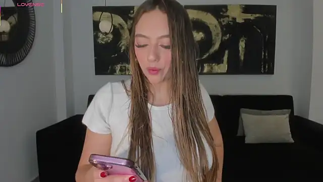 BellaRose X online show from 10.31.25