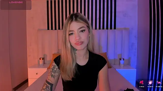 ViolettHansson online show from 06.09.26