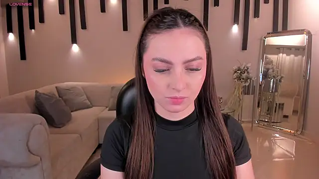 AliceHarper  online show from 02.06.25