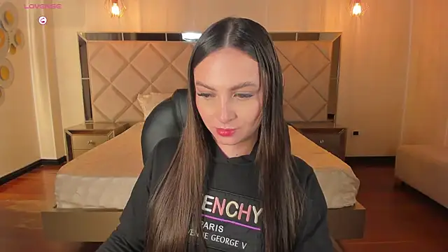 AliceHarper  online show from 02.18.25