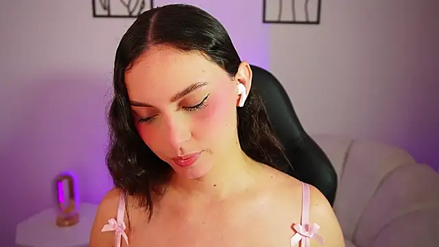 AliceHarper  online show from 08.04.26