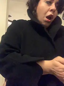 holyeroticss online show from 12.01.25