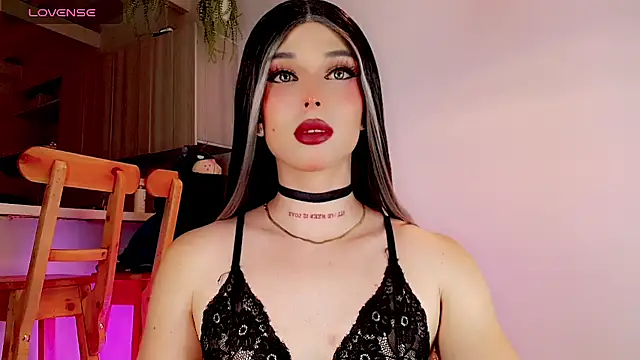 Snapshot of Marian_LV chatting on 02.28.25 Marian LV online show from 02.28.25