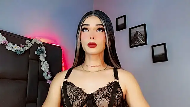 Snapshot of Marian_LV chatting on 09.13.25 Marian LV online show from 09.13.25