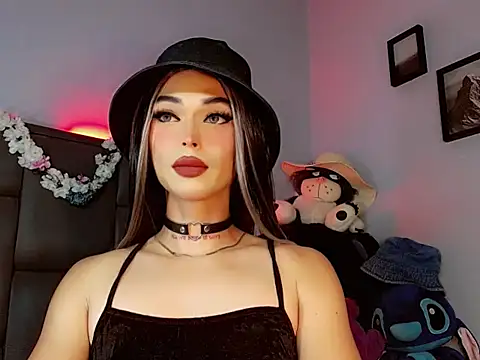 Snapshot of Marian_LV chatting on 10.02.25 Marian LV online show from 10.02.25