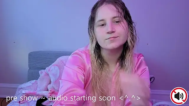 Glitch Witch online show from 05.09.26