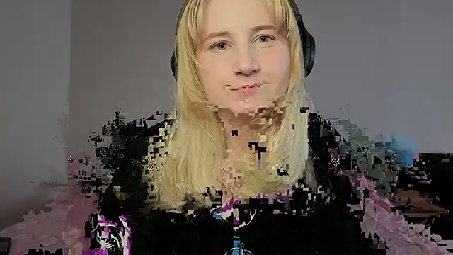 Glitch Witch online show from 06.17.26