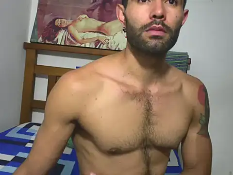 Snapshot of hideonbush051 chatting on 01.11.26 hideonbush051 online show from 01.11.26