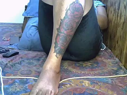 NATASHA LUCKY online show from 11.22.25