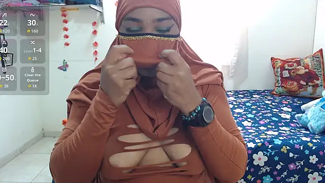 Snapshot of Aaliyah_brown chatting on 10.21.25 Aaliyah brown online show from 10.21.25