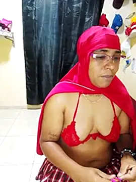 Aaliyah brown online show from 12.02.25